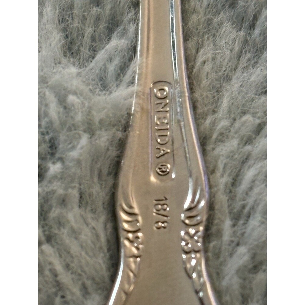 Oneida Stainless Chateau 2 Spoons - Picture 6 of 8
